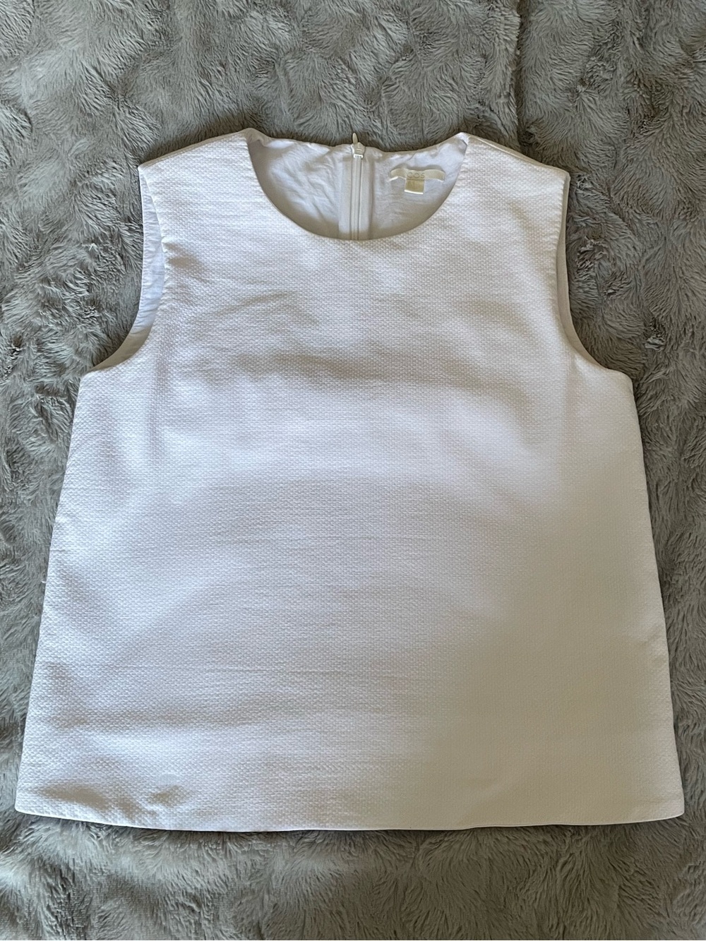 Textured Tank Top - Picture 2 of 4